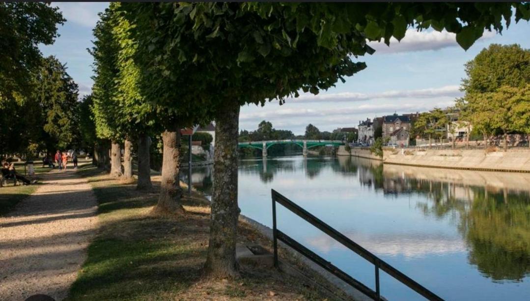 La Ferté-sous-Jouarre Studio Bord De Marne מראה חיצוני תמונה